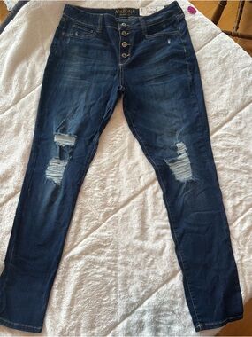 Arizona Jean Co Distressed Skinny Jeans Button Fly Dark Wash Size 13 NWT